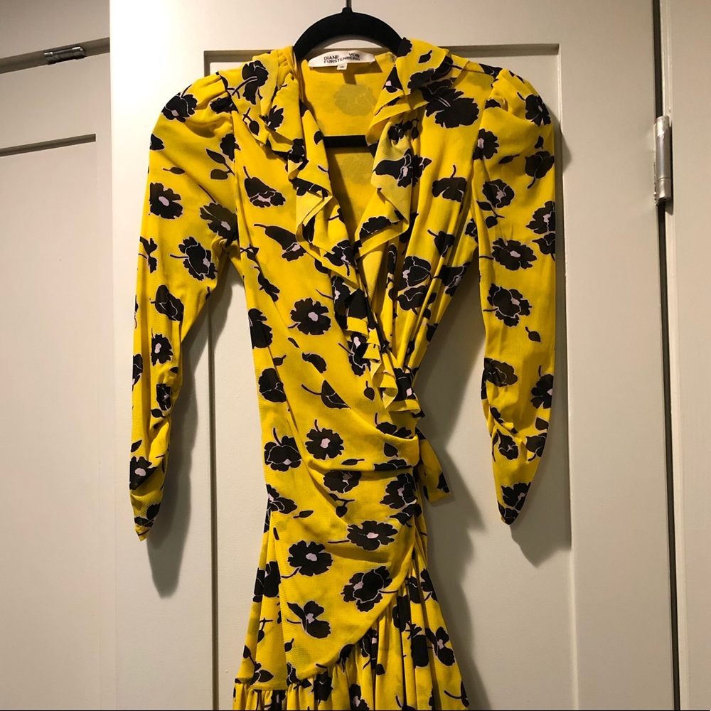 Diane Von Furstenburg Yellow Floral Wrap Dress, XS
